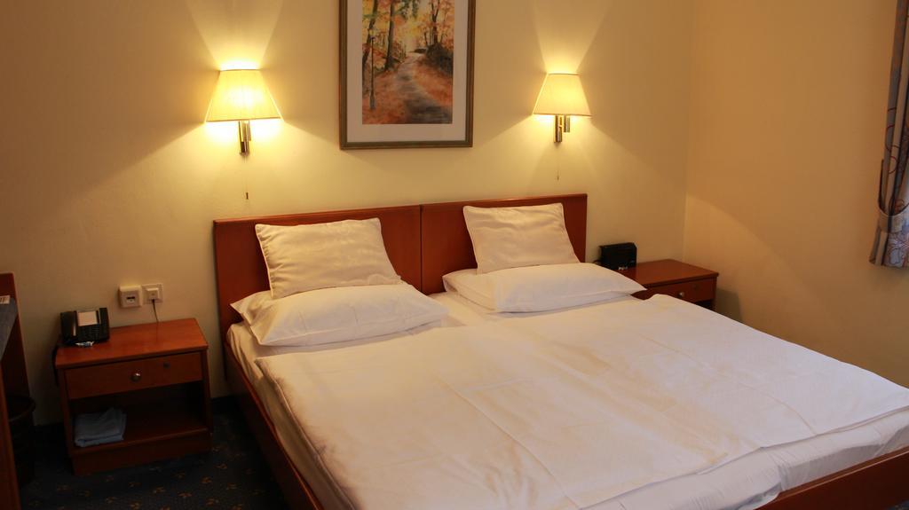 Hotel Josefa ซาลซ์บูร์ก ภายนอก รูปภาพ